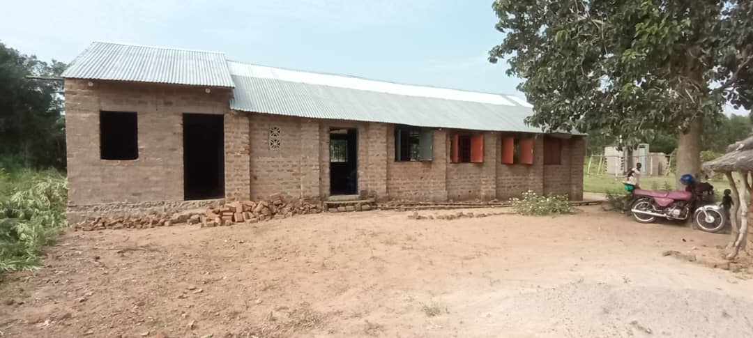 Community school building