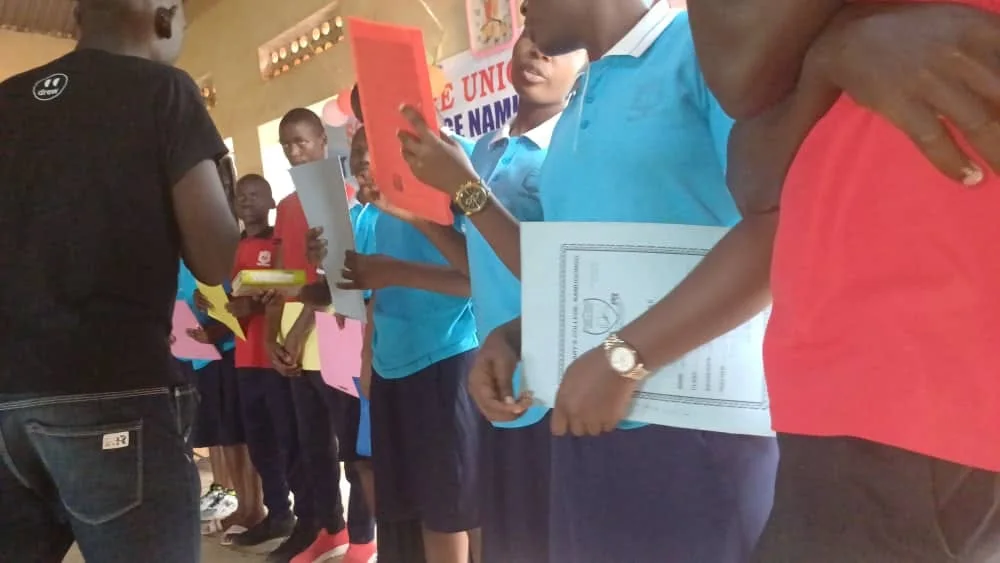 Students taking part in a recognition and certificate activity